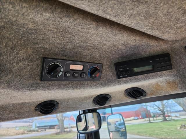 Image of AGCO RT155A equipment image 2