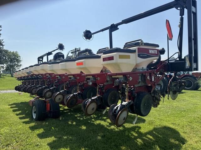 Image of AGCO 8742 equipment image 1