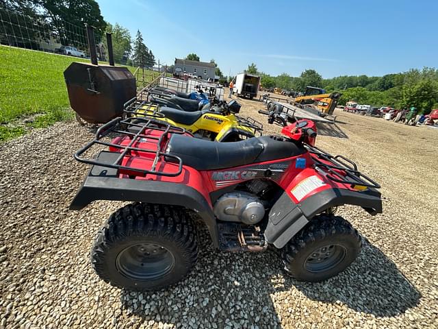 Image of Arctic Cat 400 equipment image 4