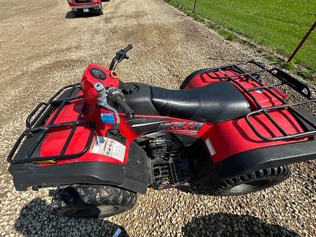 Image of Arctic Cat 400 equipment image 1