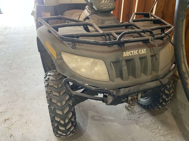 Image of Arctic Cat 400 equipment image 1