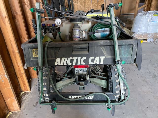 Image of Arctic Cat 400 equipment image 3