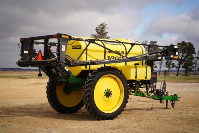 Image of Bestway Field Pro III 1200 equipment image 4