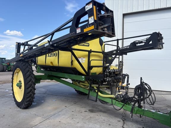 Image of Bestway Field Pro III 1200 equipment image 3