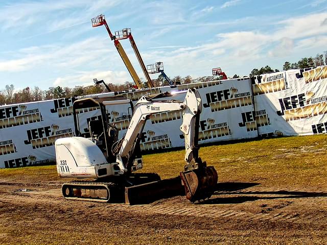 Image of Bobcat 331G equipment image 2