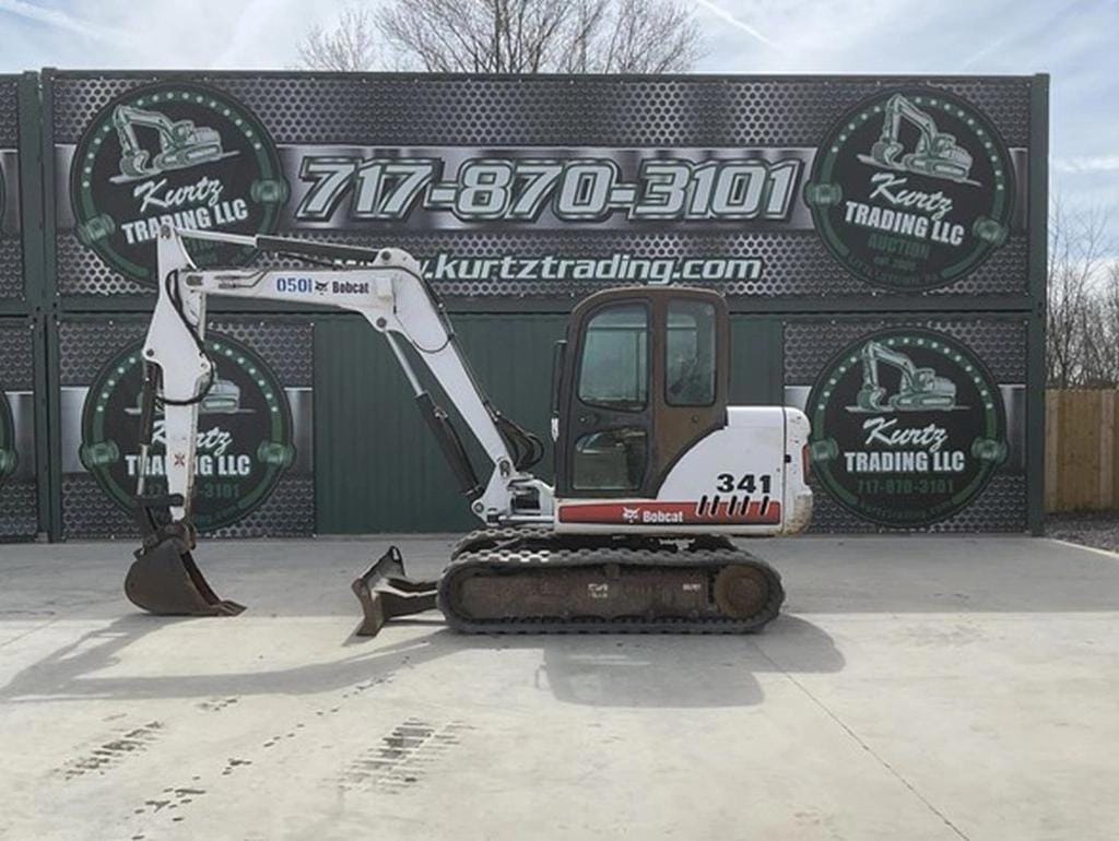 2005 Bobcat 341 Equipment Image0
