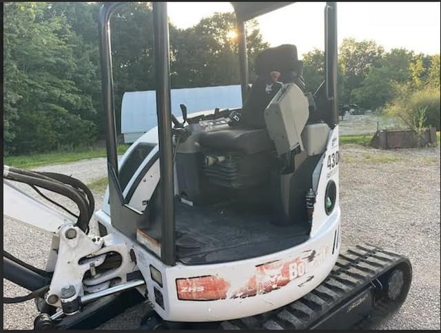 Image of Bobcat 430 equipment image 4