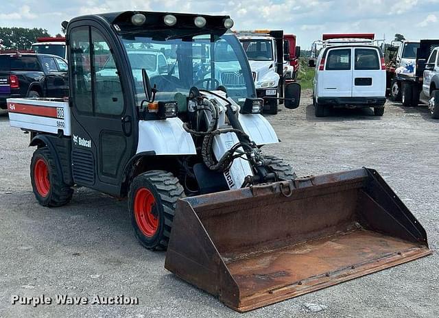Image of Bobcat Toolcat 5600 equipment image 2