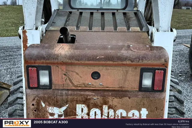 Image of Bobcat A300 equipment image 2