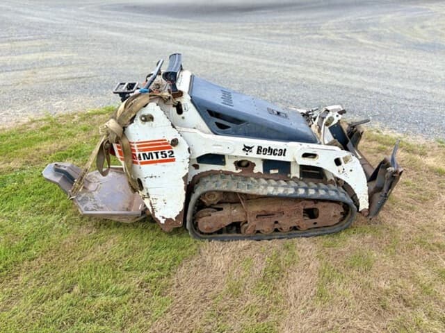Image of Bobcat MT52 equipment image 4