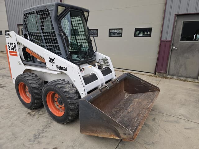 Image of Bobcat S130 equipment image 4