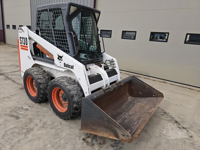 Image of Bobcat S130 equipment image 2