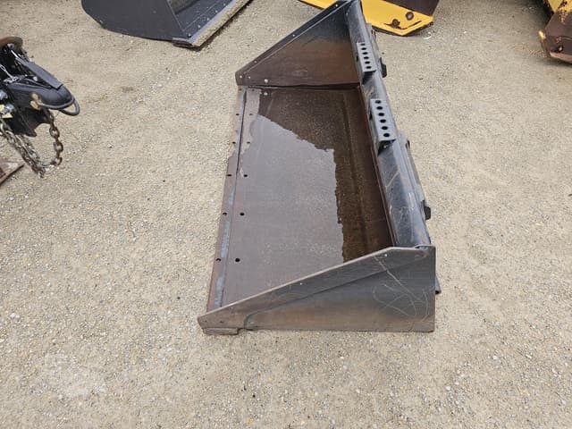 Image of Bobcat S130 equipment image 3