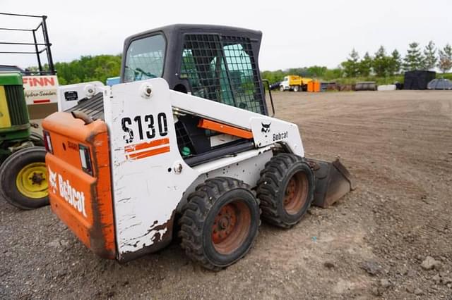 Image of Bobcat S130 equipment image 2
