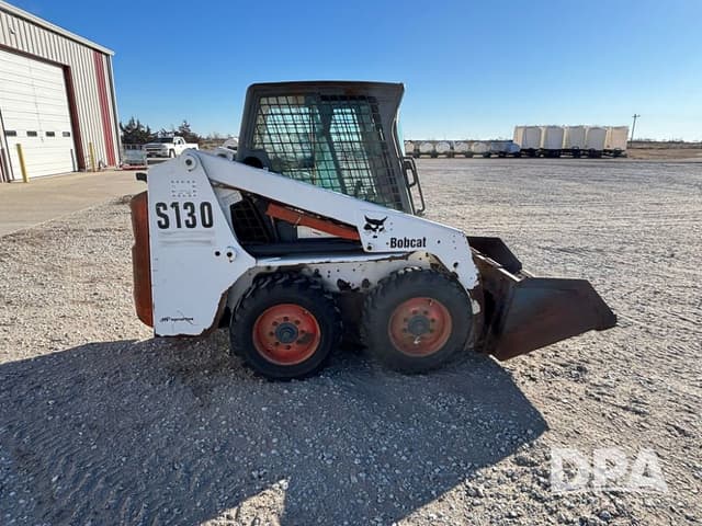 Image of Bobcat S130 equipment image 2