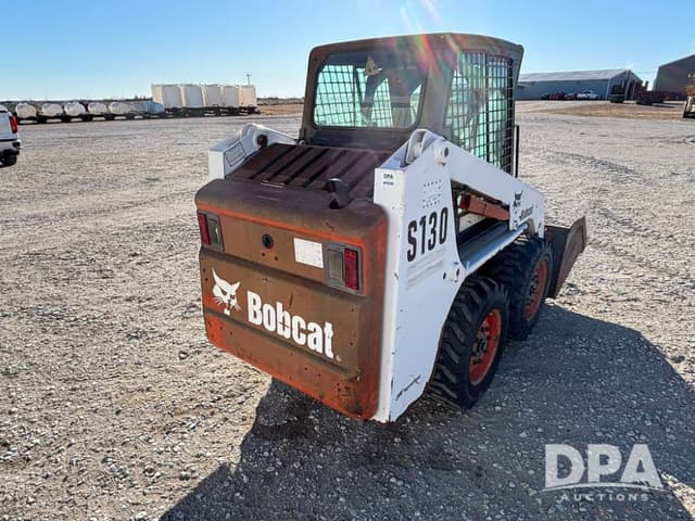 Image of Bobcat S130 equipment image 4