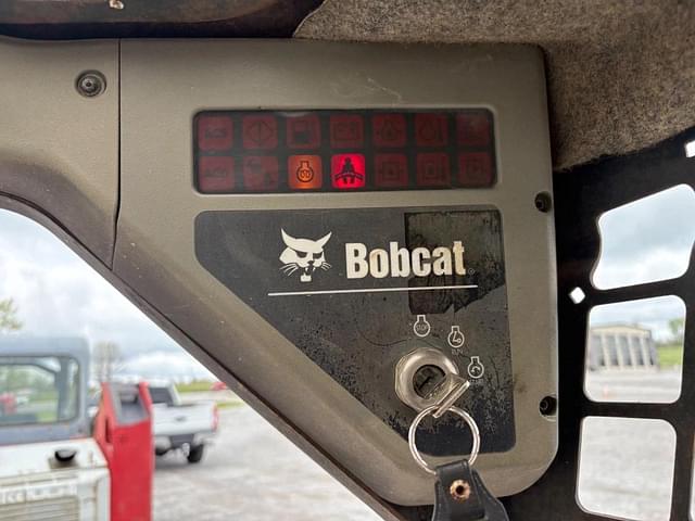 Image of Bobcat S175 equipment image 4