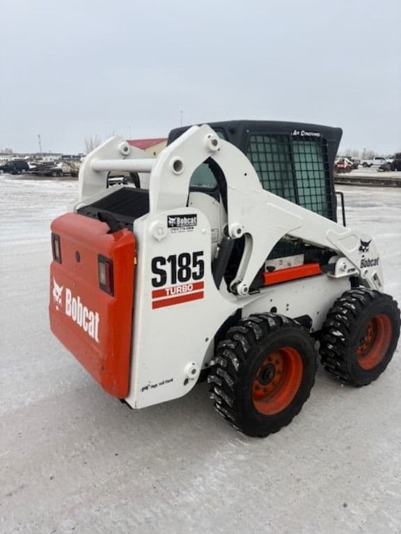 Image of Bobcat S185 equipment image 3