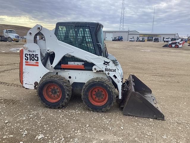 Image of Bobcat S185 equipment image 2