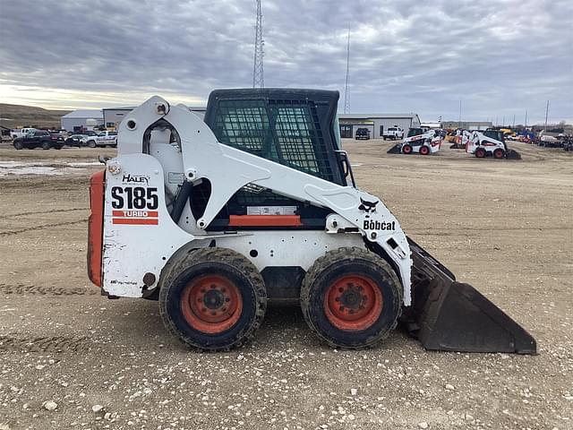 Image of Bobcat S185 equipment image 3