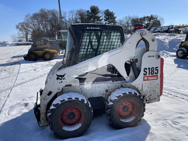 Image of Bobcat S185 equipment image 3
