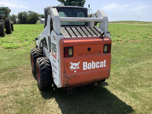 Image of Bobcat S185 equipment image 4