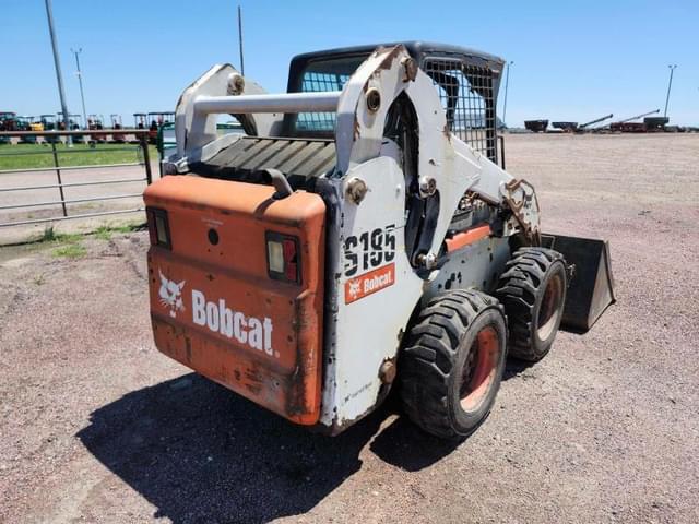 Image of Bobcat S185 equipment image 2