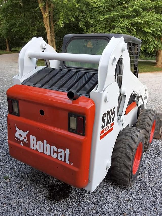 Image of Bobcat S185 equipment image 4