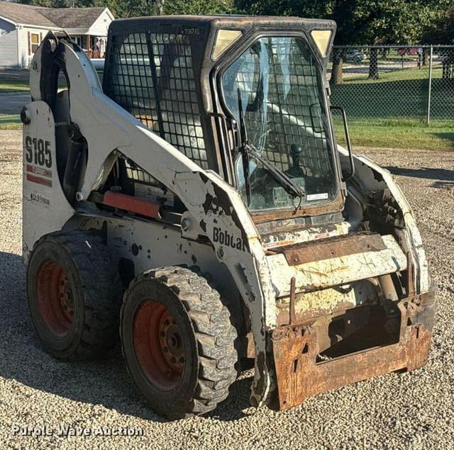 Image of Bobcat S185 equipment image 2