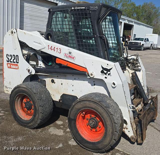 Image of Bobcat S220 equipment image 2
