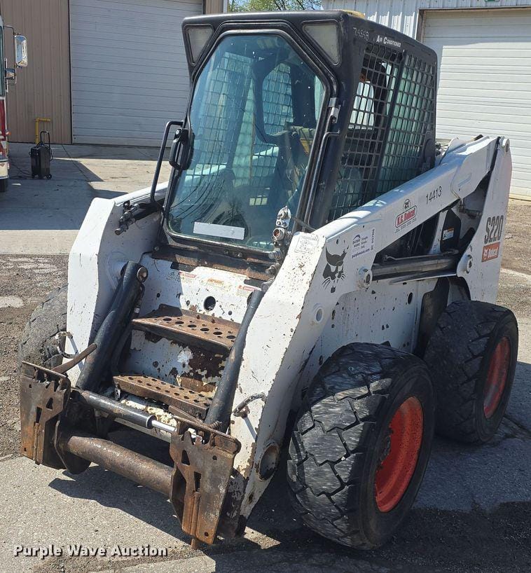 Main image Bobcat S220