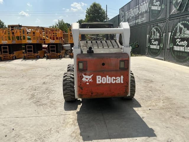 Image of Bobcat S250 equipment image 2