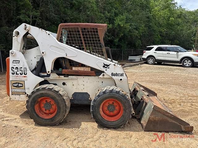 Image of Bobcat S250 equipment image 1