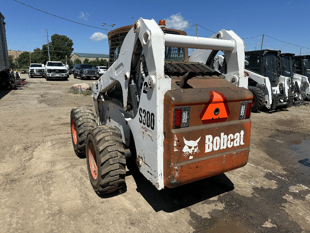 Image of Bobcat S300 equipment image 1