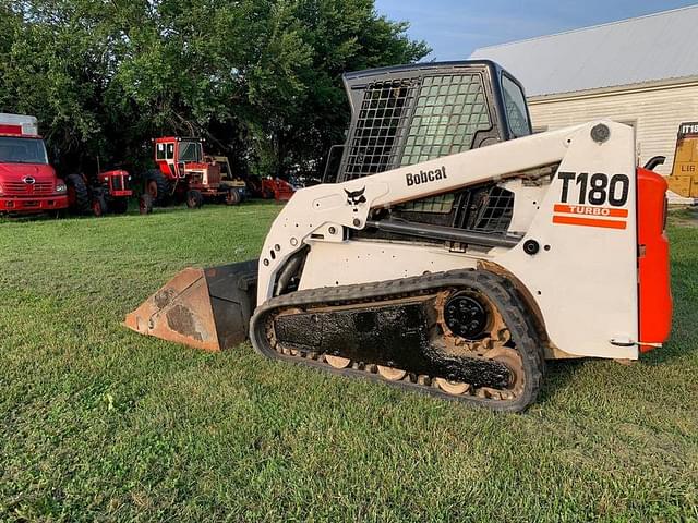 Image of Bobcat T180 equipment image 3