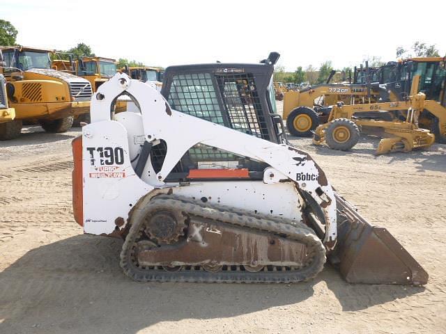 Image of Bobcat T190 equipment image 2