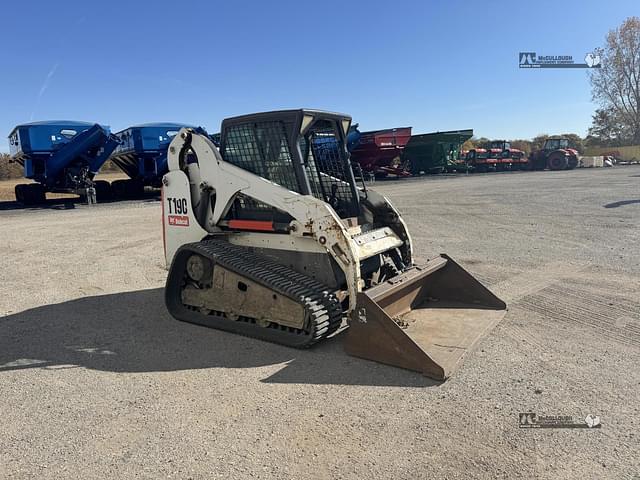 Image of Bobcat T190 equipment image 3