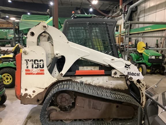 Image of Bobcat T190 equipment image 2