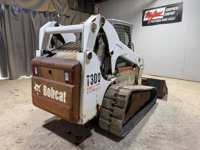 Image of Bobcat T300 equipment image 4