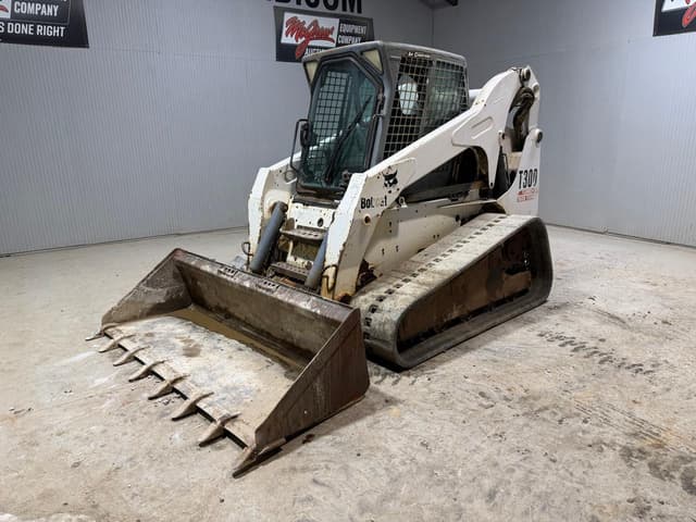 Image of Bobcat T300 equipment image 1