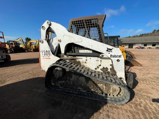 Image of Bobcat T300 equipment image 3