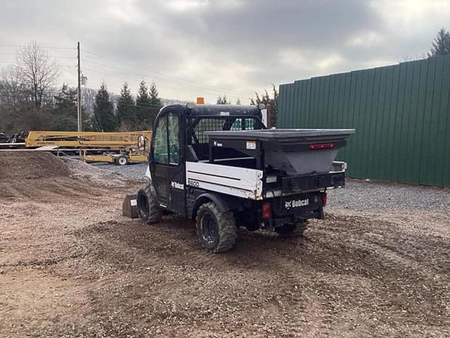 Image of Bobcat Toolcat 5600 equipment image 1