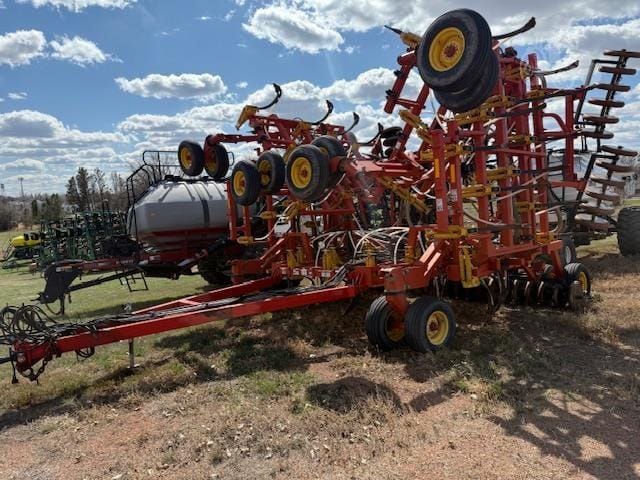 2005 Bourgault 5710 Equipment Image0