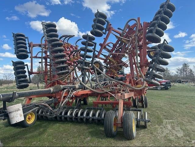 Image of Bourgault 5710 equipment image 1