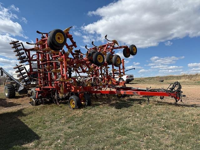 Image of Bourgault 5710 equipment image 4