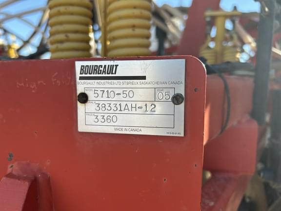 Image of Bourgault 5710 equipment image 3