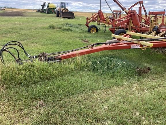 Image of Bourgault 9200 equipment image 1