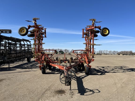 1993 Bourgault 9200 Equipment Image0