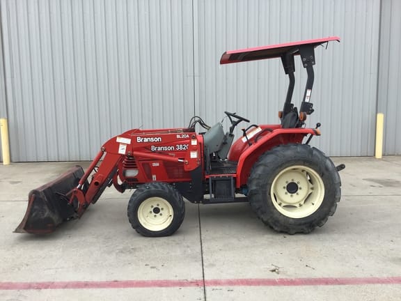 Main image Branson 3820