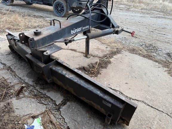 Image of Buhler Farm King 80 equipment image 2